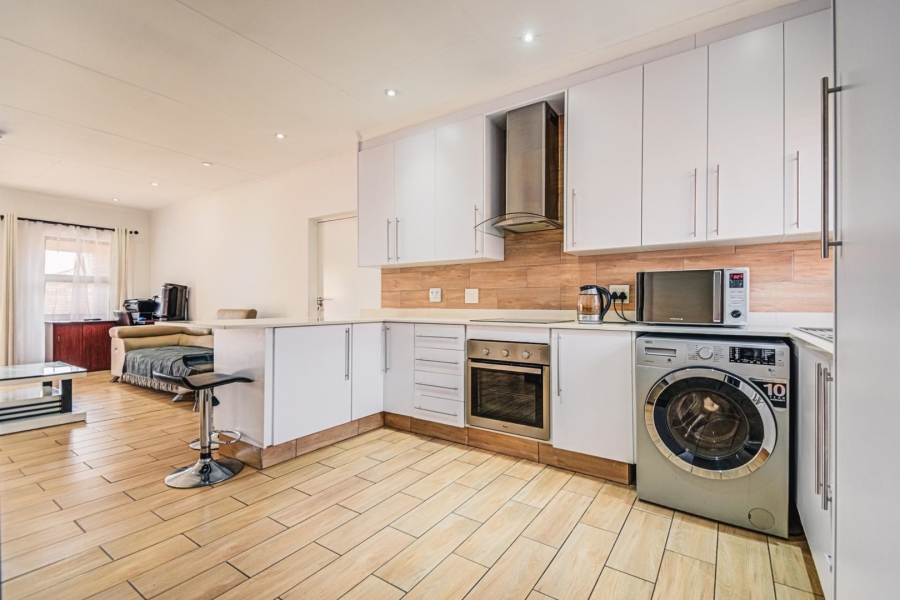 2 Bedroom Property for Sale in Helderwyk Gauteng