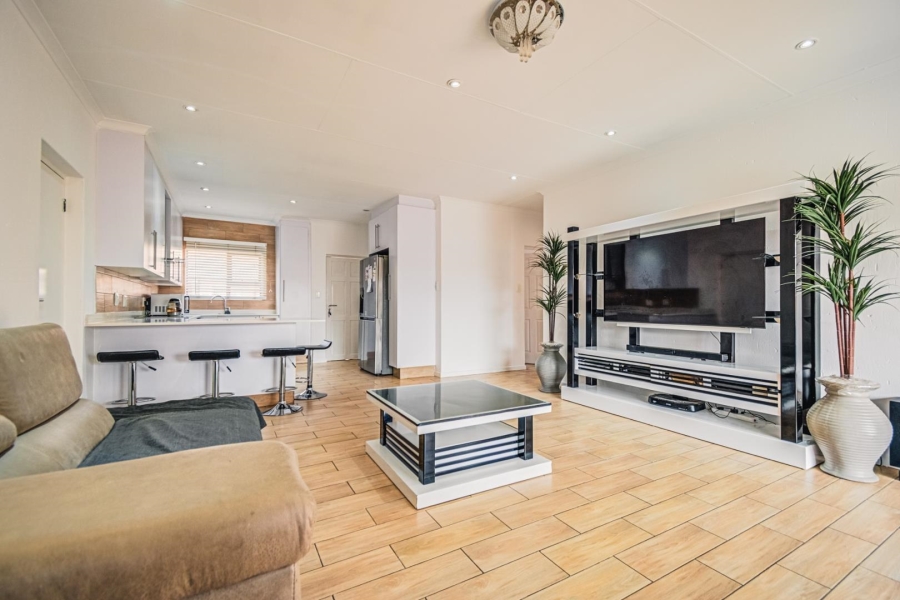 2 Bedroom Property for Sale in Helderwyk Gauteng