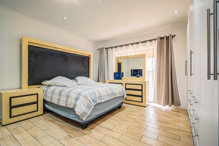 2 Bedroom Property for Sale in Helderwyk Gauteng