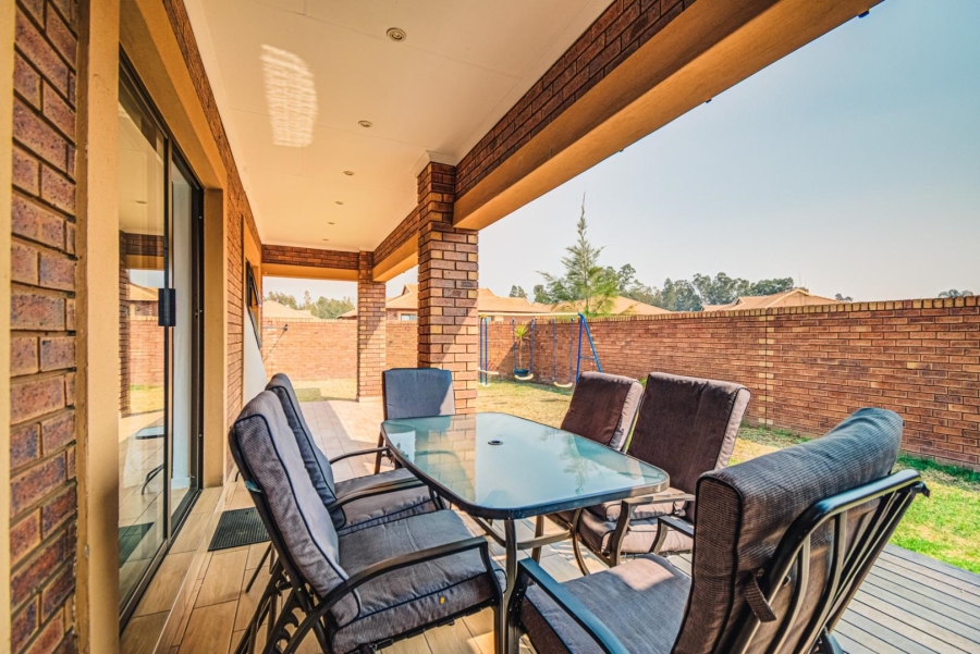 2 Bedroom Property for Sale in Helderwyk Gauteng