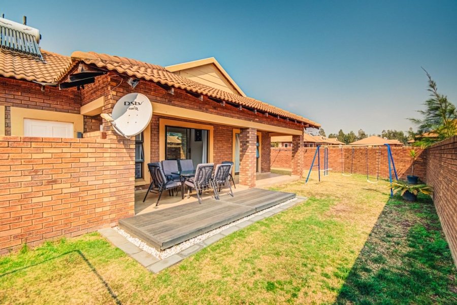 2 Bedroom Property for Sale in Helderwyk Gauteng