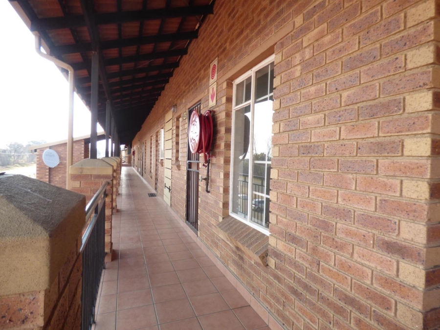 2 Bedroom Property for Sale in Comet Gauteng