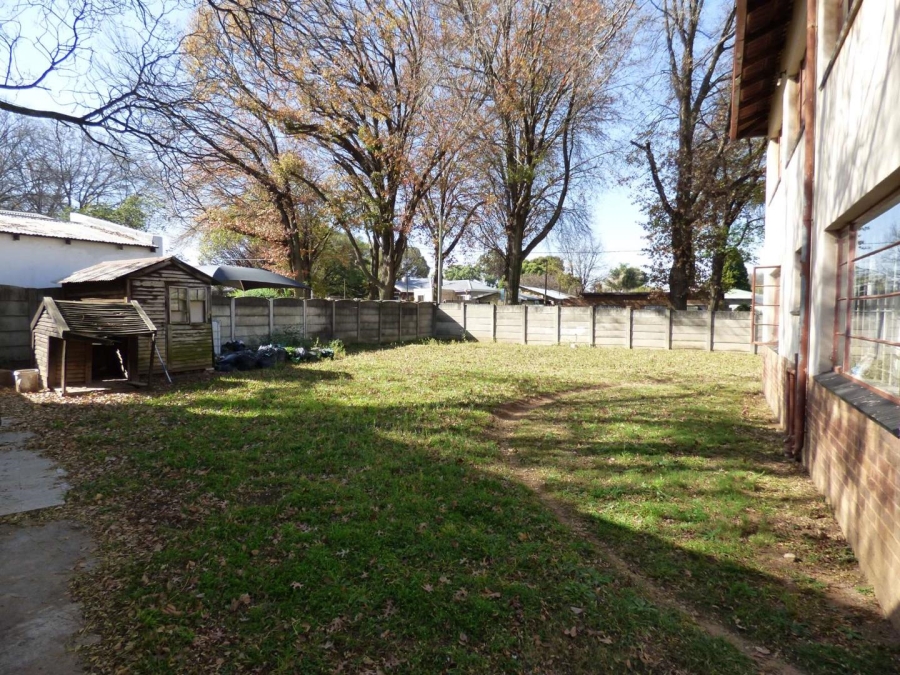 6 Bedroom Property for Sale in Airfield Gauteng