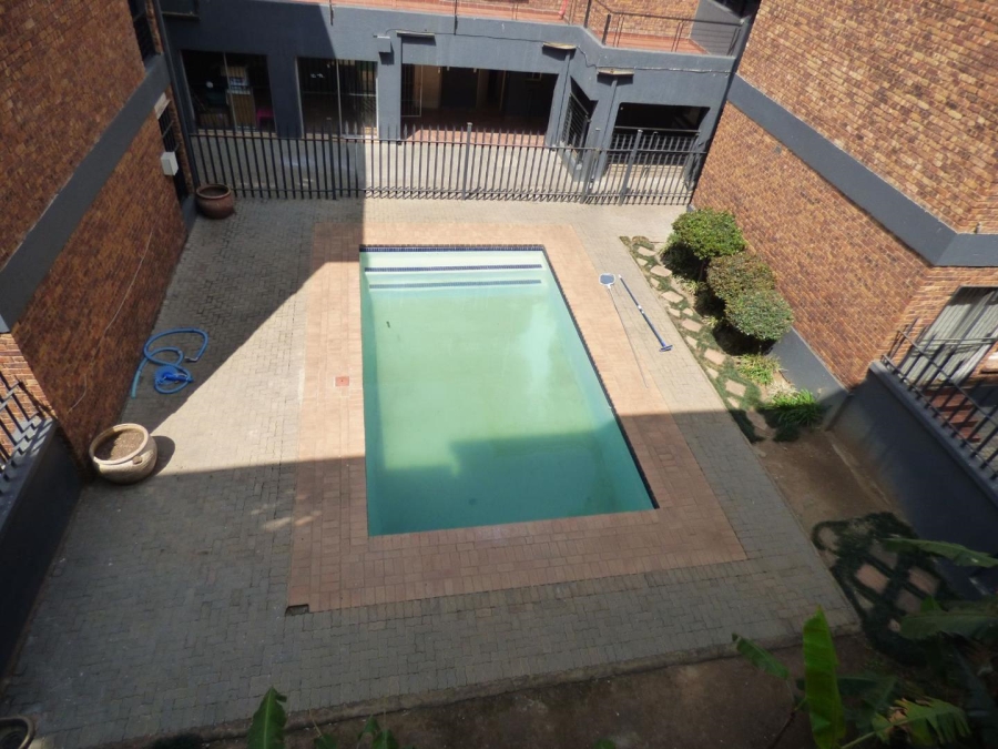 1 Bedroom Property for Sale in Ravenswood Gauteng