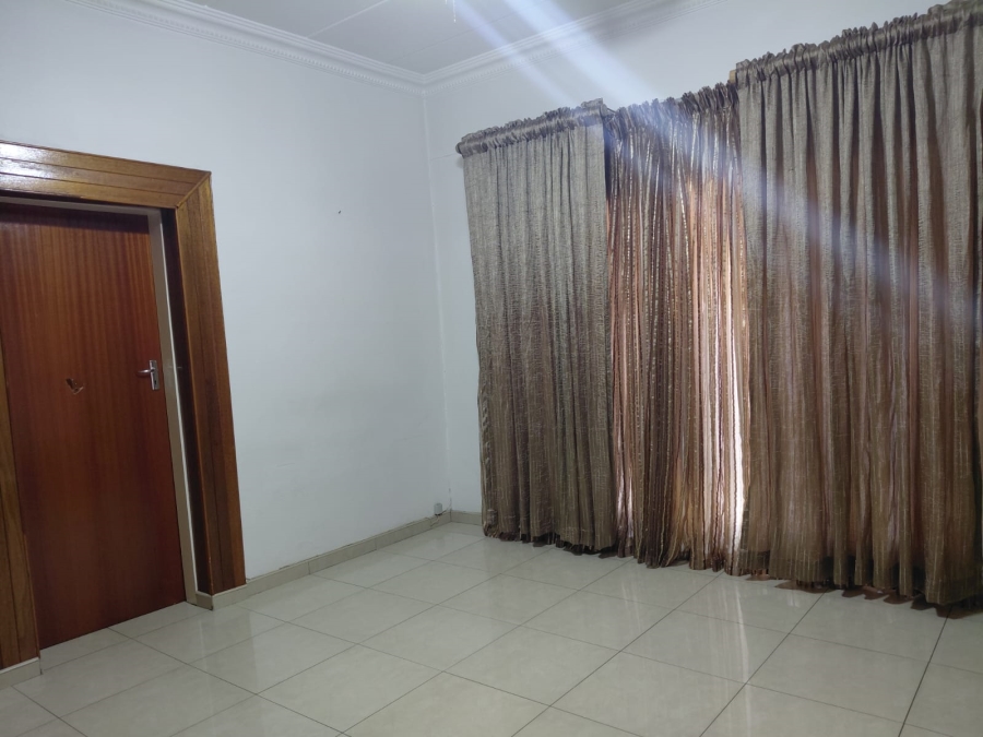 6 Bedroom Property for Sale in Actonville Gauteng
