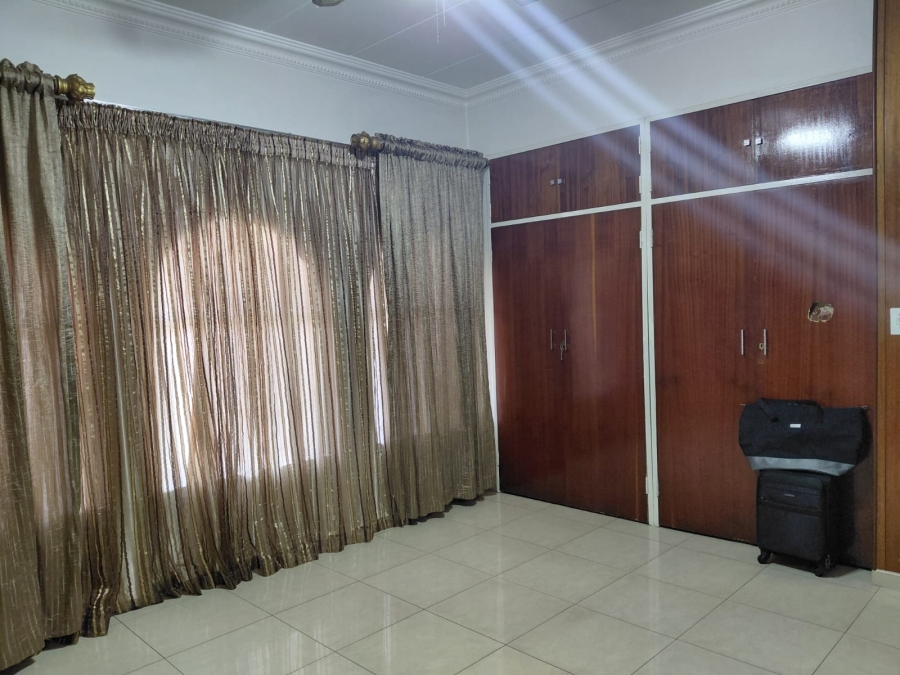 6 Bedroom Property for Sale in Actonville Gauteng