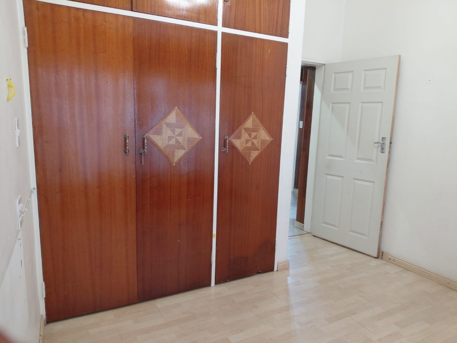 6 Bedroom Property for Sale in Actonville Gauteng