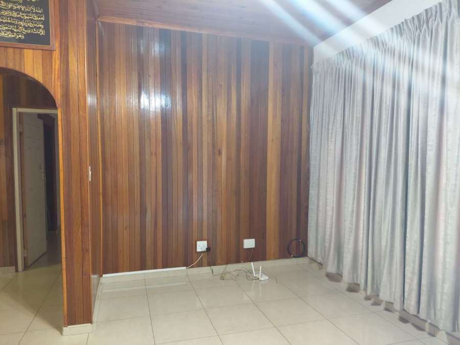 6 Bedroom Property for Sale in Actonville Gauteng