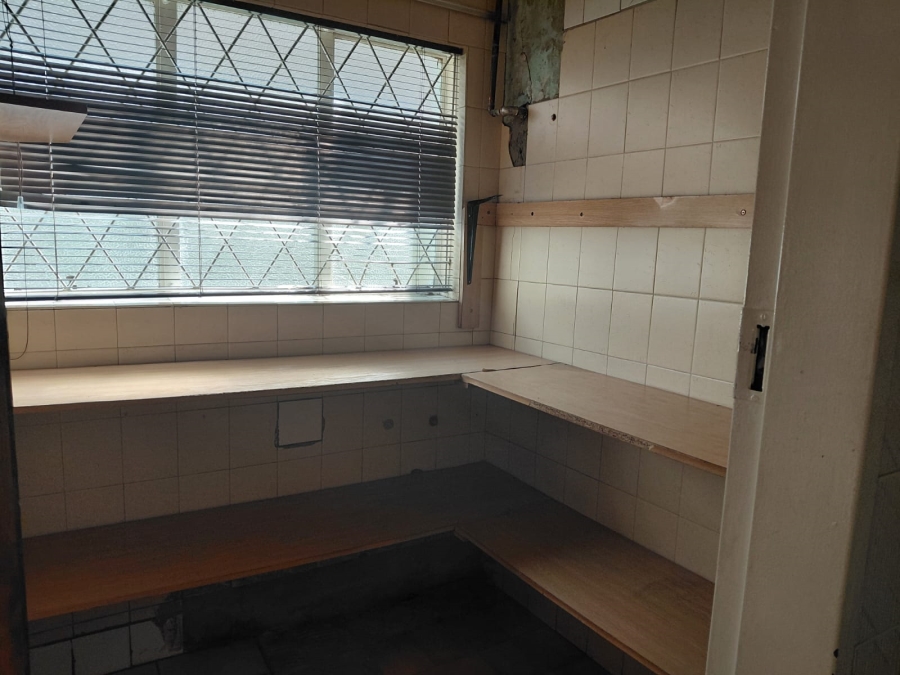 6 Bedroom Property for Sale in Actonville Gauteng