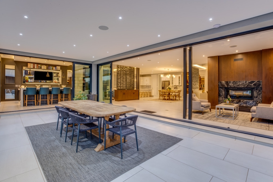 5 Bedroom Property for Sale in Waterfall Country Estate Gauteng