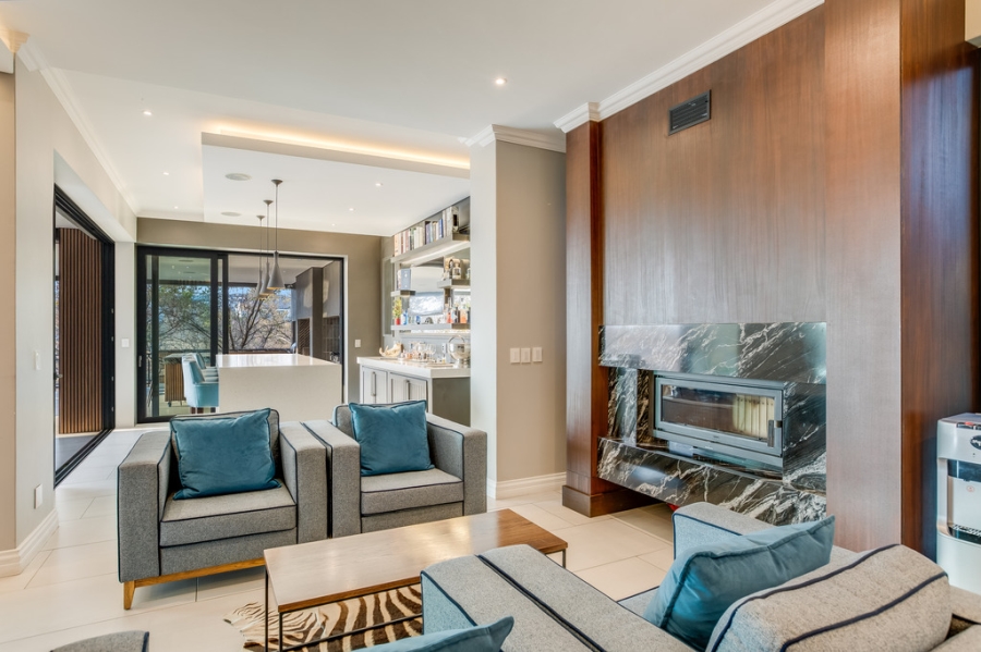 5 Bedroom Property for Sale in Waterfall Country Estate Gauteng