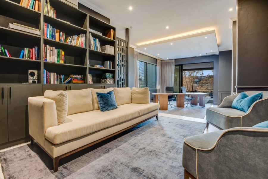 5 Bedroom Property for Sale in Waterfall Country Estate Gauteng