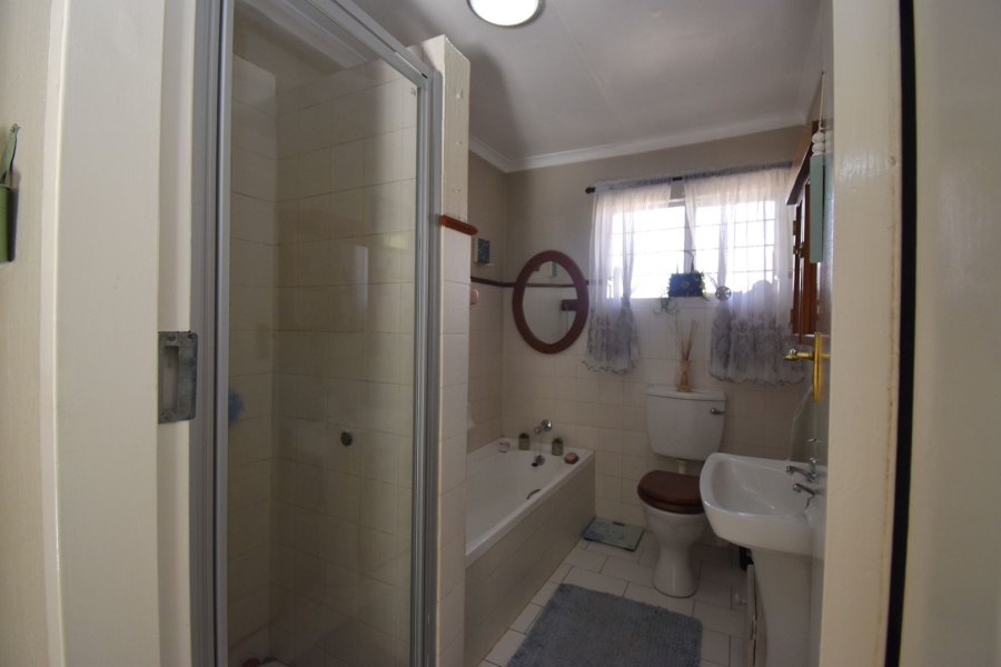 2 Bedroom Property for Sale in Northwold Gauteng