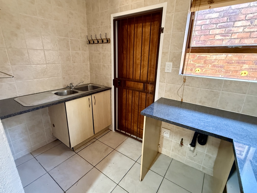 3 Bedroom Property for Sale in Honeydew Manor Gauteng