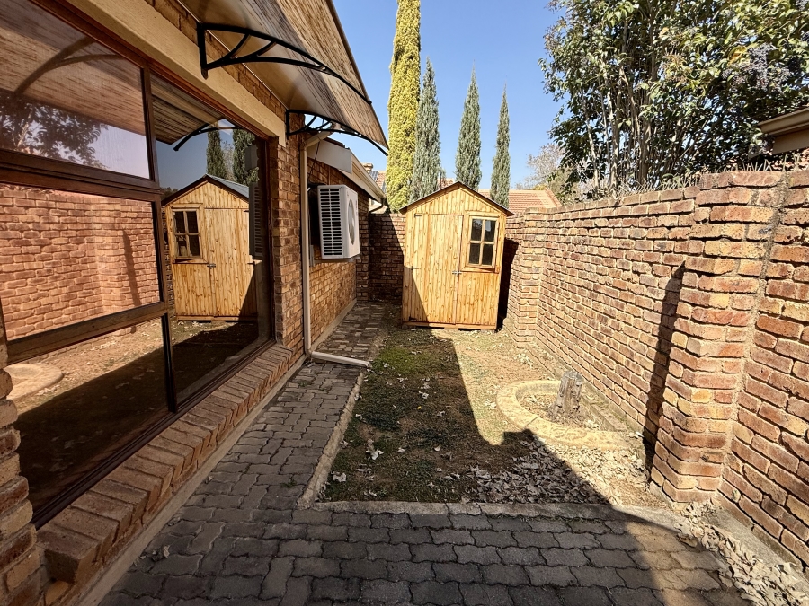 3 Bedroom Property for Sale in Honeydew Manor Gauteng