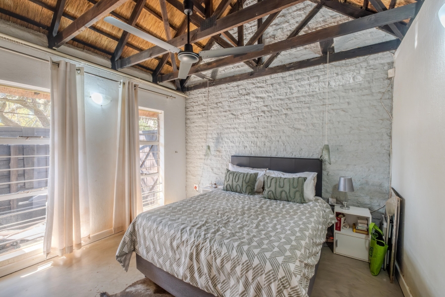 2 Bedroom Property for Sale in Faerie Glen Gauteng