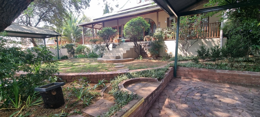 6 Bedroom Property for Sale in Kensington Gauteng