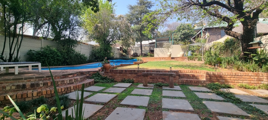 6 Bedroom Property for Sale in Kensington Gauteng