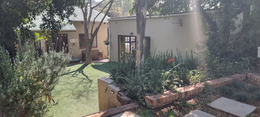 6 Bedroom Property for Sale in Kensington Gauteng