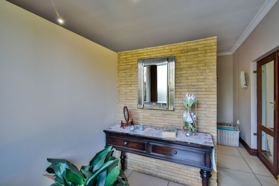 4 Bedroom Property for Sale in Midfield Estate Gauteng