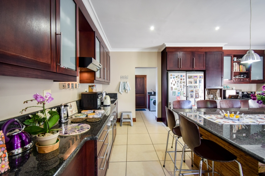 4 Bedroom Property for Sale in Midfield Estate Gauteng