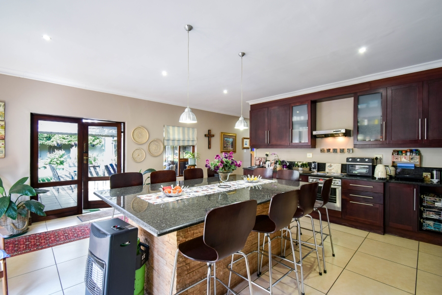 4 Bedroom Property for Sale in Midfield Estate Gauteng