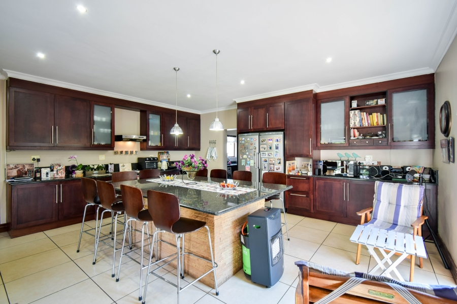 4 Bedroom Property for Sale in Midfield Estate Gauteng