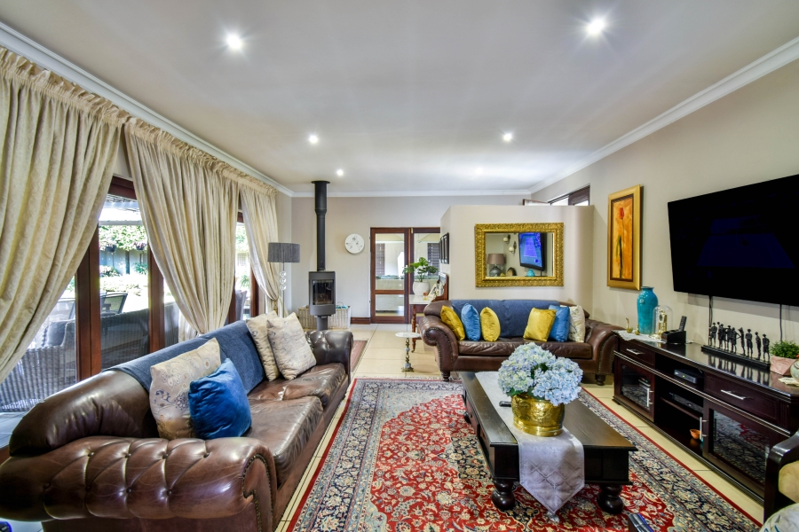 4 Bedroom Property for Sale in Midfield Estate Gauteng