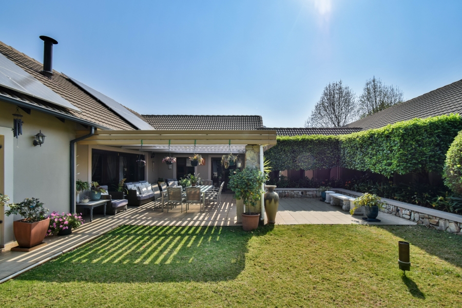 4 Bedroom Property for Sale in Midfield Estate Gauteng