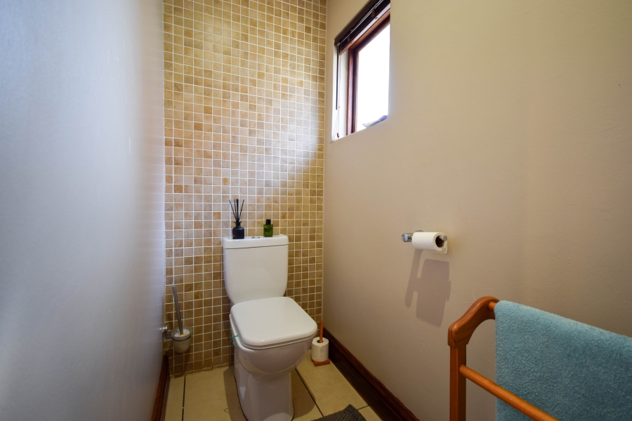 4 Bedroom Property for Sale in Midfield Estate Gauteng