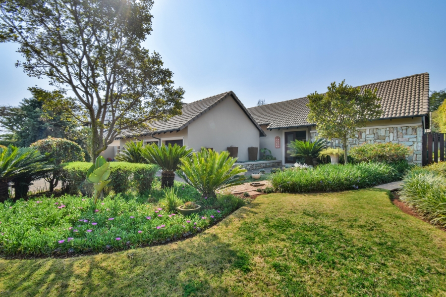 4 Bedroom Property for Sale in Midfield Estate Gauteng