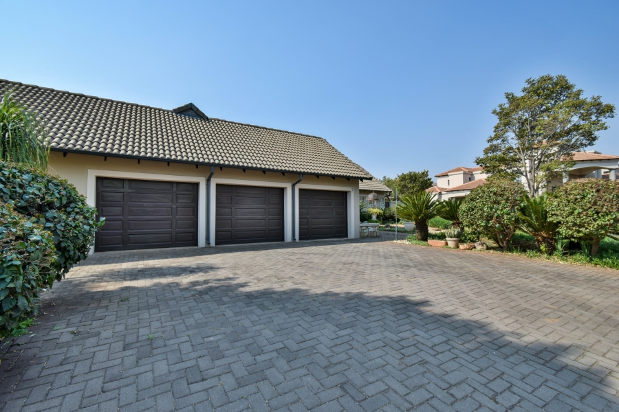 4 Bedroom Property for Sale in Midfield Estate Gauteng