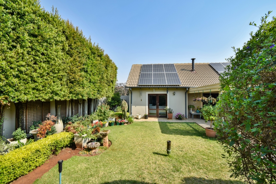 4 Bedroom Property for Sale in Midfield Estate Gauteng