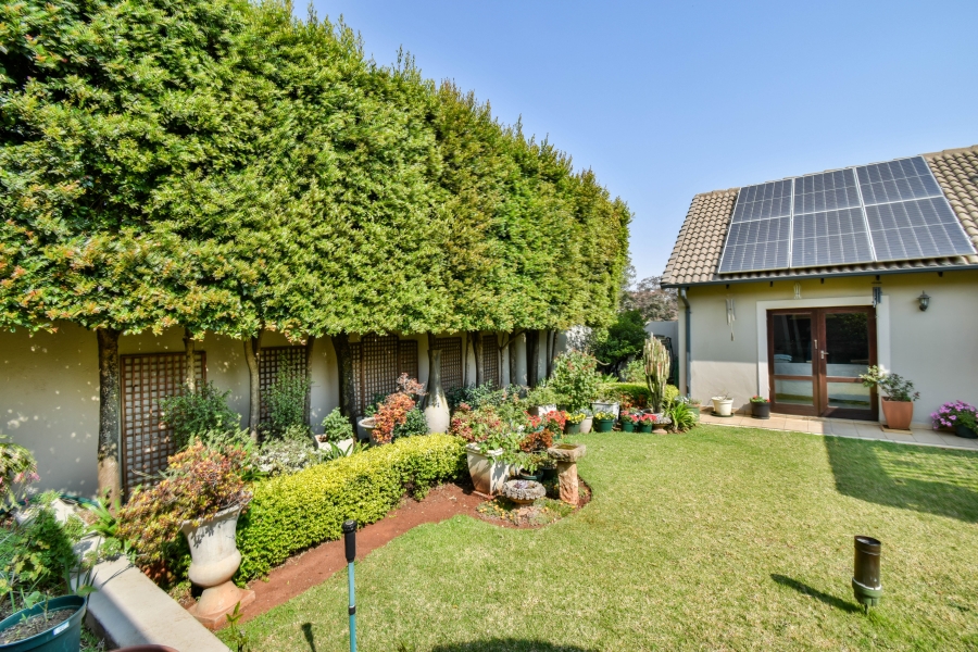 4 Bedroom Property for Sale in Midfield Estate Gauteng