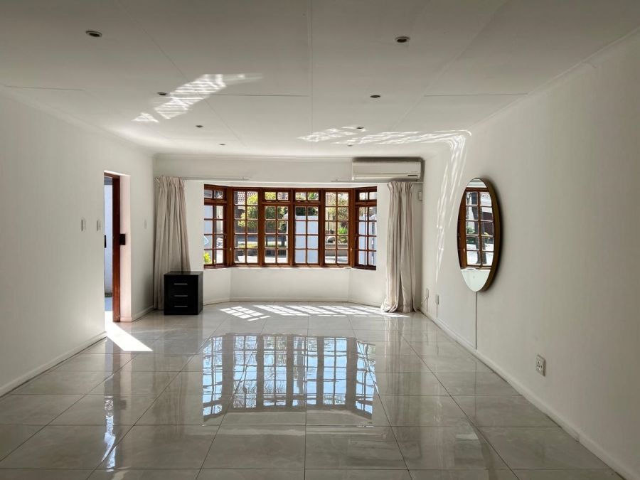 To Let 3 Bedroom Property for Rent in Brummeria Gauteng