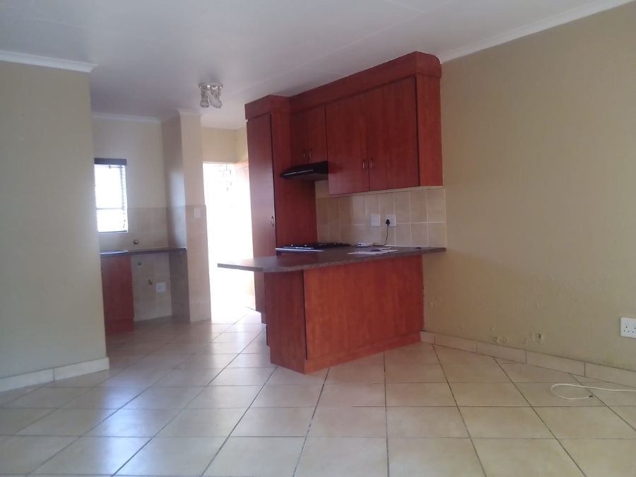 2 Bedroom Property for Sale in Groblerpark Gauteng