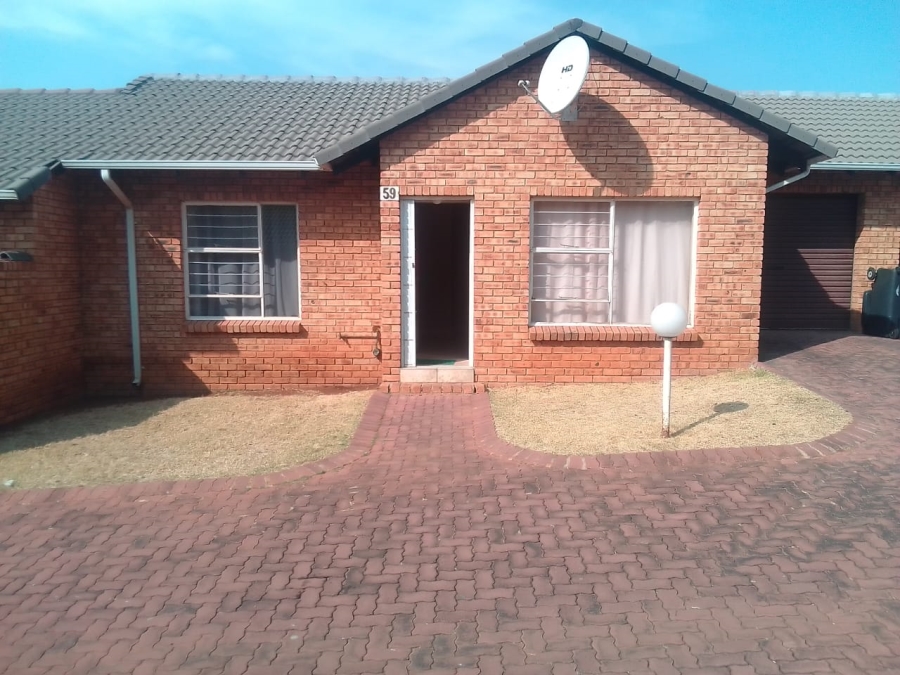 2 Bedroom Property for Sale in Groblerpark Gauteng