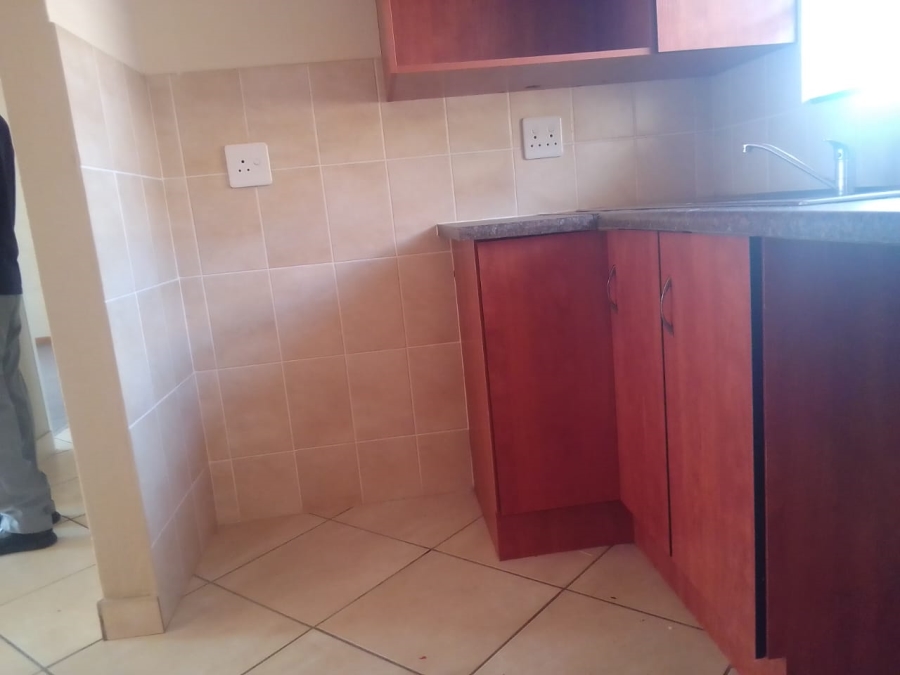 2 Bedroom Property for Sale in Groblerpark Gauteng