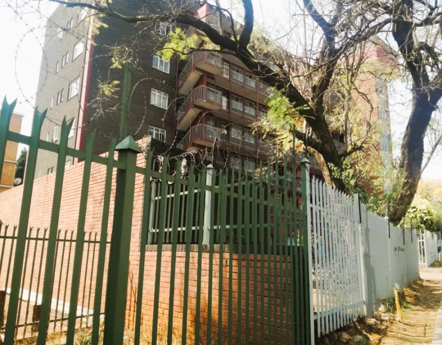 To Let 2 Bedroom Property for Rent in Sunnyside Gauteng