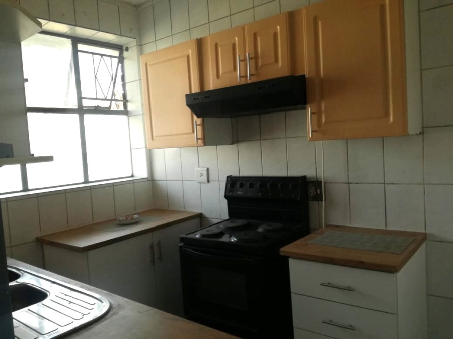 To Let 2 Bedroom Property for Rent in Sunnyside Gauteng