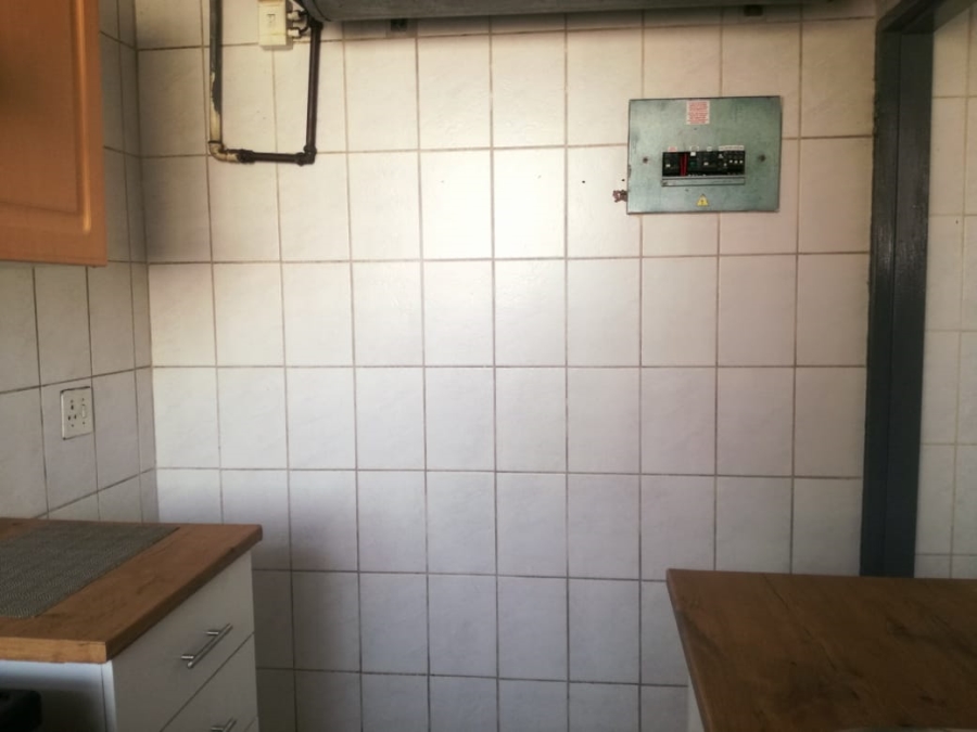 To Let 2 Bedroom Property for Rent in Sunnyside Gauteng
