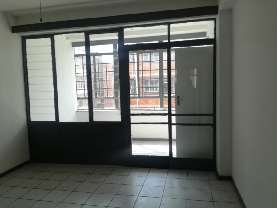 To Let 2 Bedroom Property for Rent in Sunnyside Gauteng
