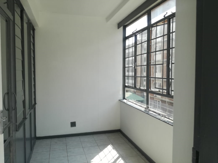 To Let 2 Bedroom Property for Rent in Sunnyside Gauteng