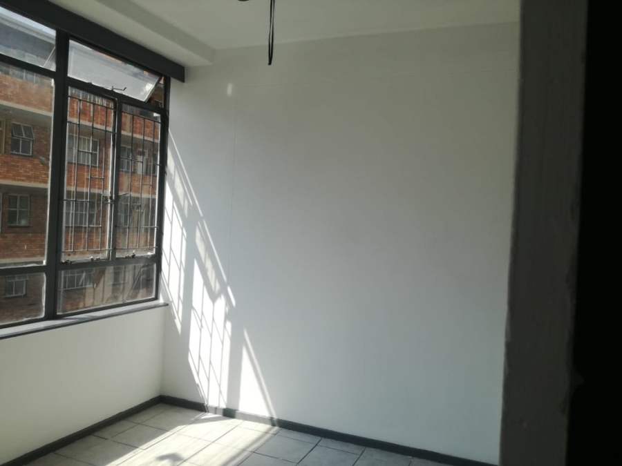 To Let 2 Bedroom Property for Rent in Sunnyside Gauteng