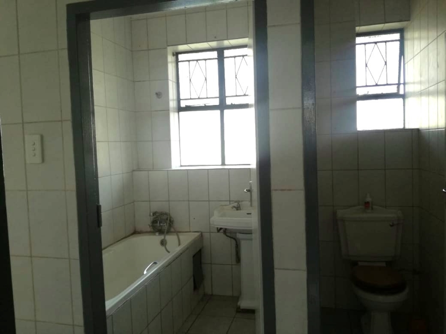 To Let 2 Bedroom Property for Rent in Sunnyside Gauteng