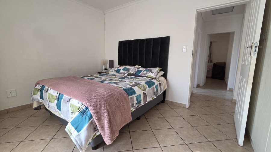 2 Bedroom Property for Sale in Eldorette Gauteng