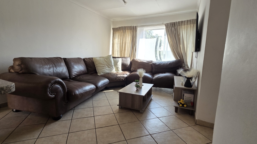 2 Bedroom Property for Sale in Eldorette Gauteng