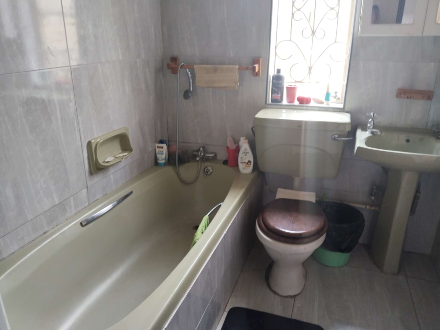 4 Bedroom Property for Sale in Pretoria Gardens Gauteng