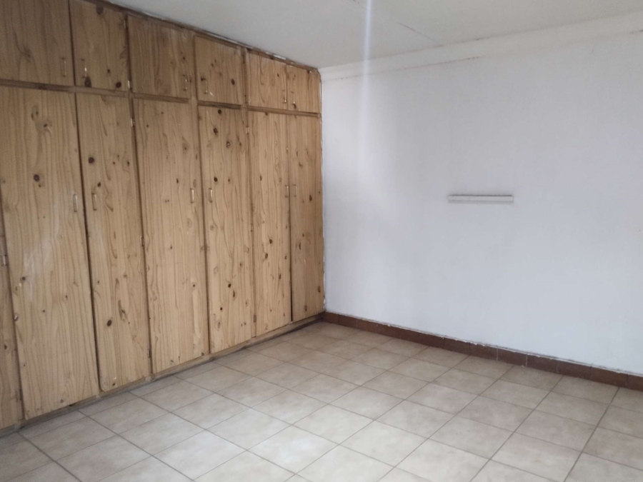 4 Bedroom Property for Sale in Pretoria Gardens Gauteng