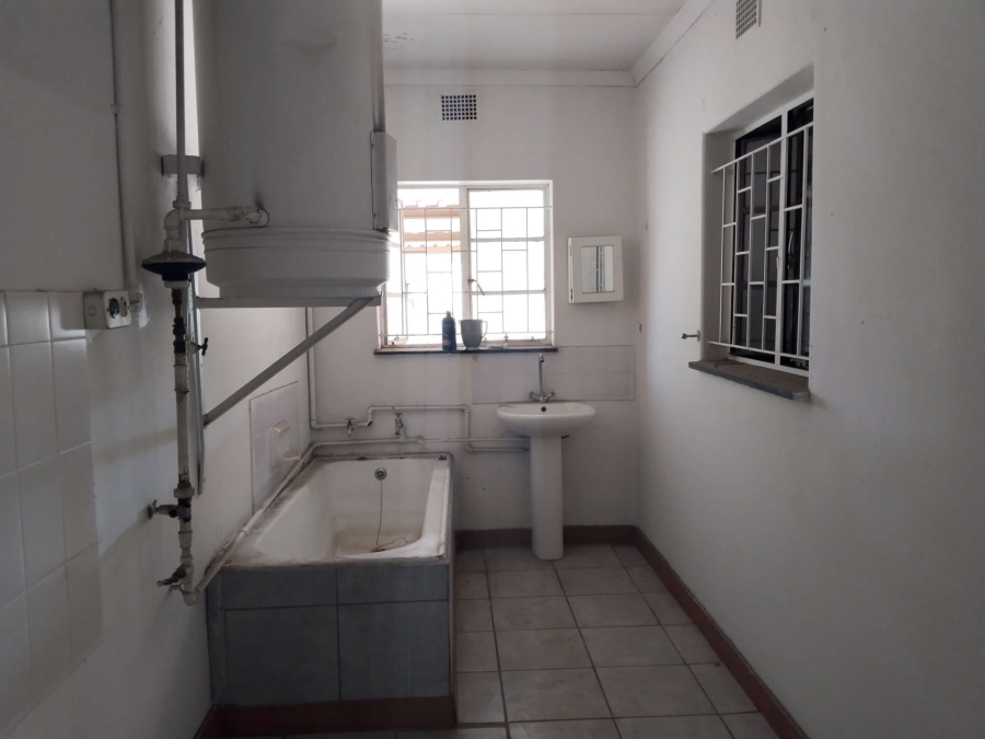 4 Bedroom Property for Sale in Pretoria Gardens Gauteng